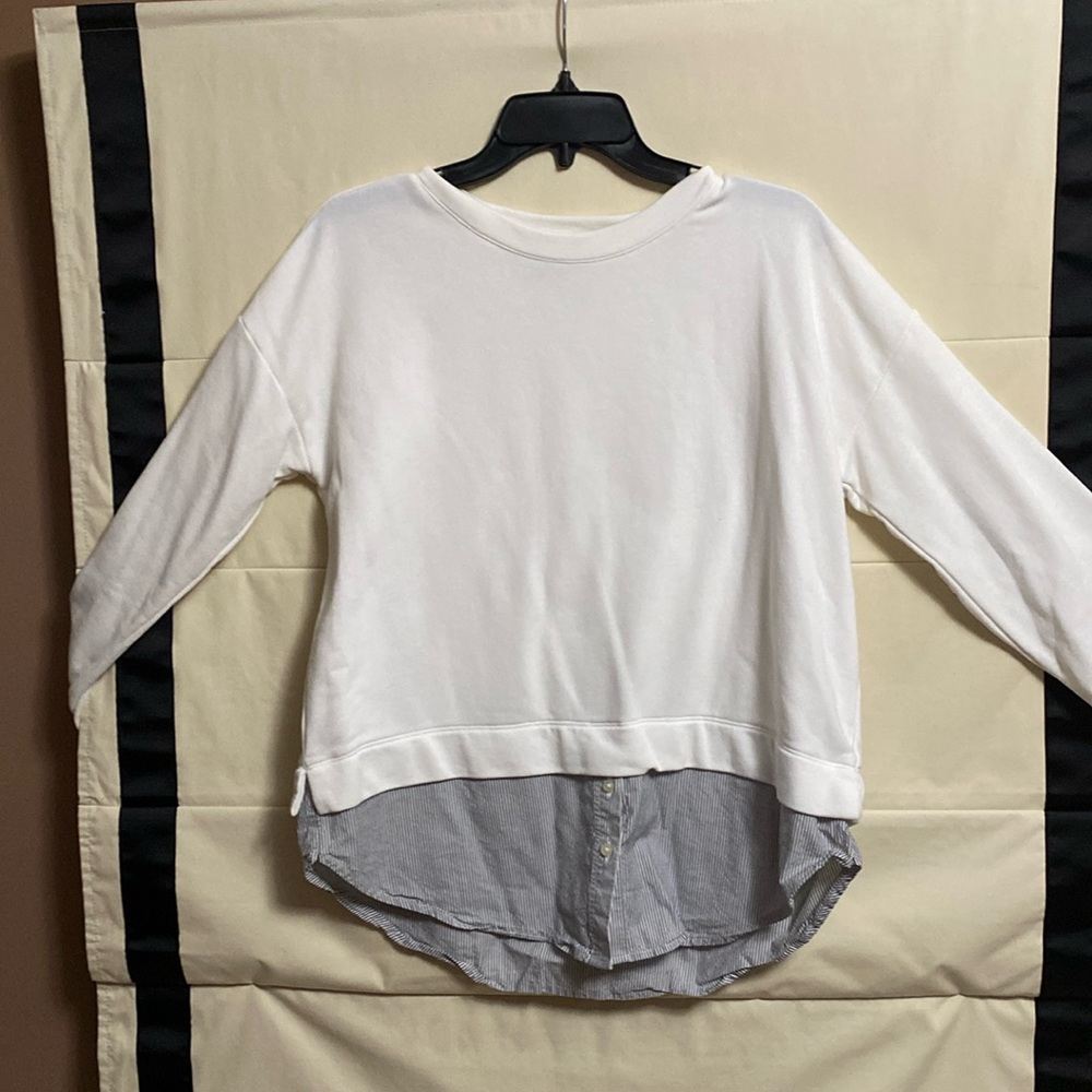 Loft sweatshirt w/ attached shirt tail